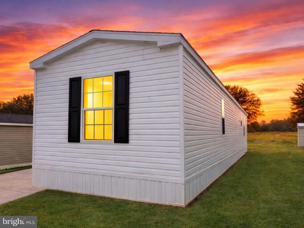  Mobile Home For Sale