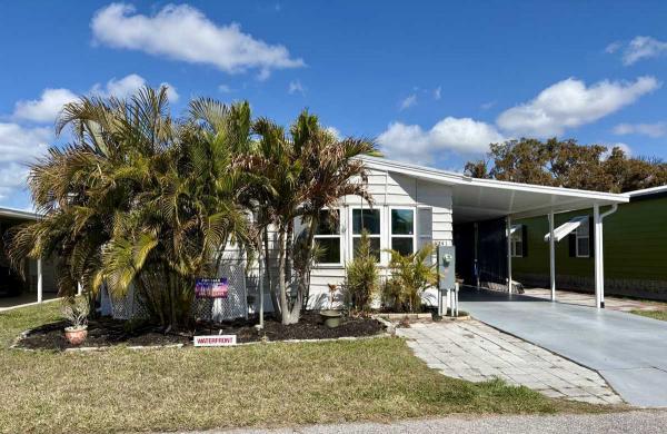 Photo 1 of 2 of home located at 1241 N Indies Circle Venice, FL 34285