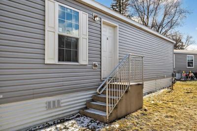 Photo 4 of 28 of home located at 3218 91st Curve NE Blaine, MN 55449