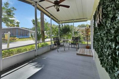 Photo 5 of 8 of home located at 131 Sycamore Lake Helen, FL 32744