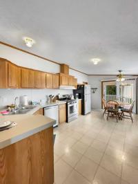 2001 Four Seasons Manufactured Home