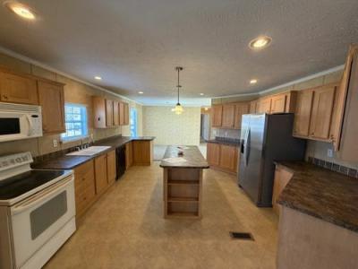 Photo 2 of 23 of home located at 1718 Melton Ave NE New Salisbury, IN 47161