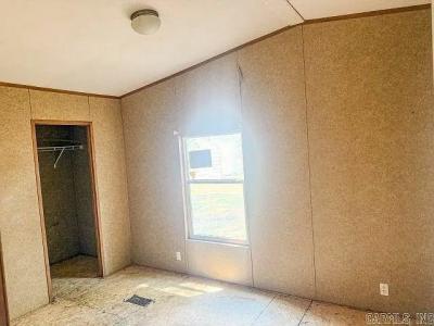 Photo 2 of 12 of home located at 513 Jefferson St Clarendon, AR 72029