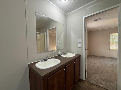 Photo 4 of 20 of home located at 19424 County Road 4 Florala, AL 36442