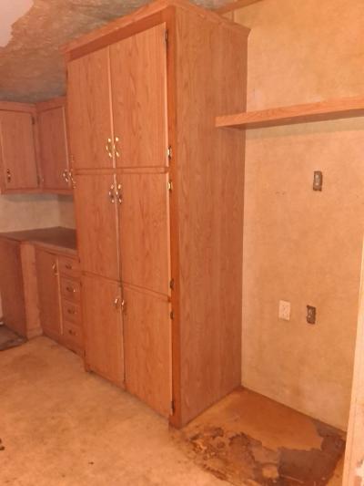 Photo 2 of 8 of home located at 103 Parkwood Drive Ashley, OH 43003