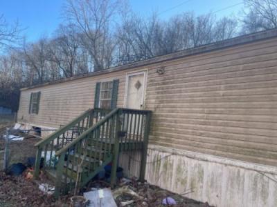 Photo 2 of 5 of home located at 34206 Wood Ln Duke, MO 65461