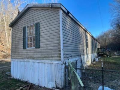 Photo 4 of 5 of home located at 34206 Wood Ln Duke, MO 65461