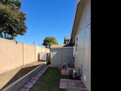 Photo 4 of 12 of home located at 109 Pigeon Ln Fountain Valley, CA 92708
