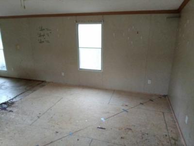 Photo 5 of 16 of home located at 930 Brown St Hamburg, AR 71646