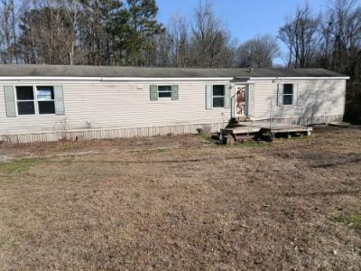 Mobile Home at 930 Brown St Hamburg, AR 71646