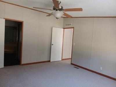 Photo 5 of 15 of home located at 1021 Nash Rd Ridgeville, SC 29472