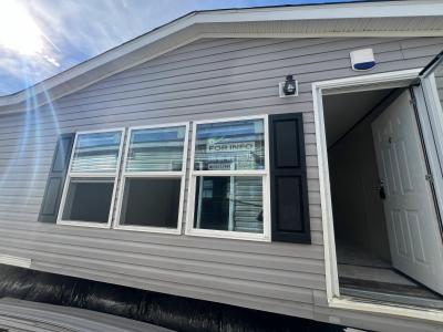 Photo 5 of 14 of home located at 25898 I-30 Frontage Rd Bryant, AR 72022