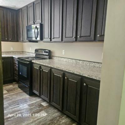 Photo 3 of 14 of home located at 35 Lakeshore Dr Chapmanville, WV 25508