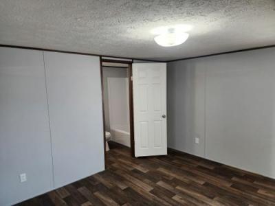 Photo 3 of 17 of home located at 10420 Us Highway 31 Lot 377 Tanner, AL 35671