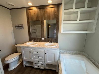 Photo 5 of 14 of home located at 5003 Saddle Ridge Dr Trlr 48 Killeen, TX 76549