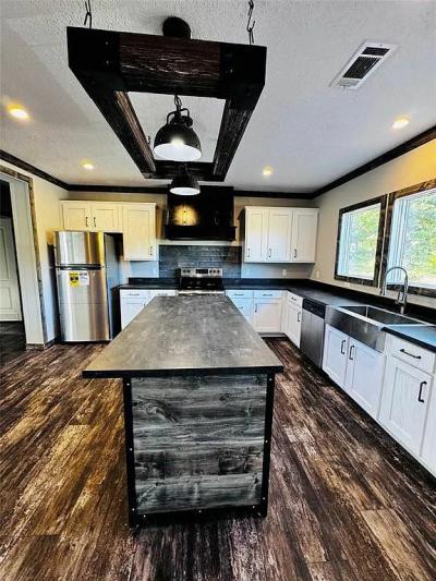 Photo 5 of 26 of home located at 2001 Canyon Run Dr Meridian, OK 73058