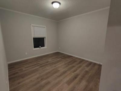 Photo 2 of 25 of home located at 120 W Clover Ln Defuniak Springs, FL 32433