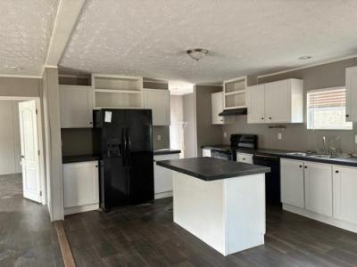 Photo 2 of 10 of home located at 513 E Beaver Creek D Knoxville, TN 37918