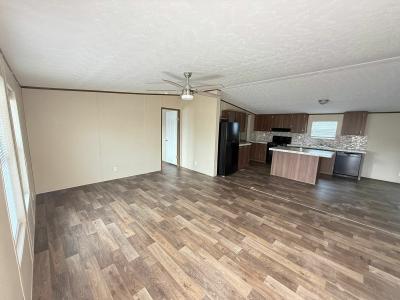 Photo 5 of 11 of home located at 12122 Us-59 Splendora, TX 77372