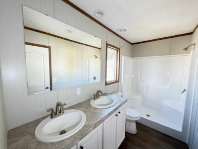 Photo 3 of 13 of home located at 2315 Mustang Rd #26 Alvin, TX 77511