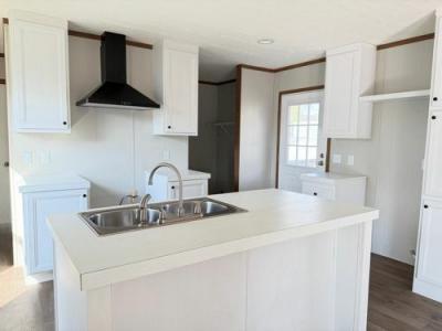 Photo 4 of 13 of home located at 2315 Mustang Rd #26 Alvin, TX 77511