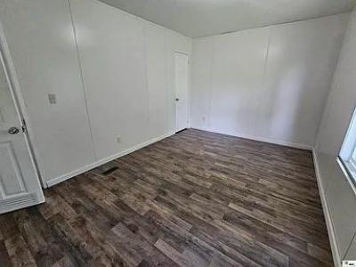 Photo 4 of 11 of home located at 323 Loomis Ln Clayton, LA 71326