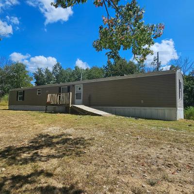 Photo 2 of 16 of home located at 473 Island Run Spencer, WV 25276