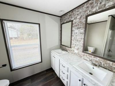 Photo 4 of 10 of home located at 12155 Us Hwy 69 N Tyler, TX 75706