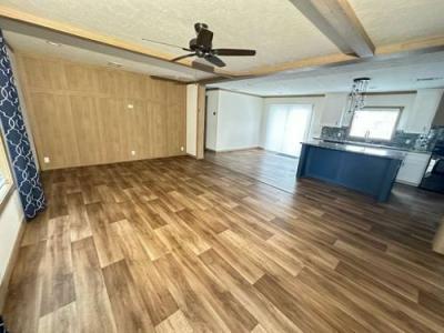 Photo 2 of 15 of home located at 5000 Allen Genoa Rd #124 Pasadena, TX 77504