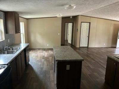 Photo 4 of 10 of home located at 1629 County Road 463 Cullman, AL 35057