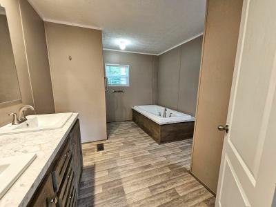 Photo 5 of 14 of home located at 105 Hickory Dr Leland, NC 28451