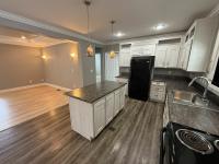 2017 32PKS28483AH17 Manufactured Home