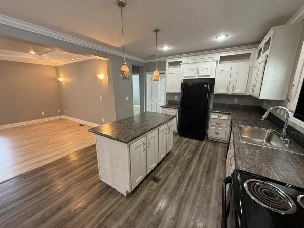 2017 32PKS28483AH17 Manufactured Home