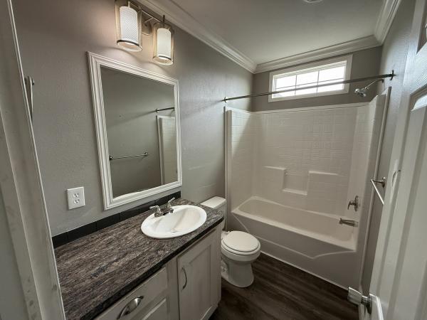 2017 32PKS28483AH17 Manufactured Home