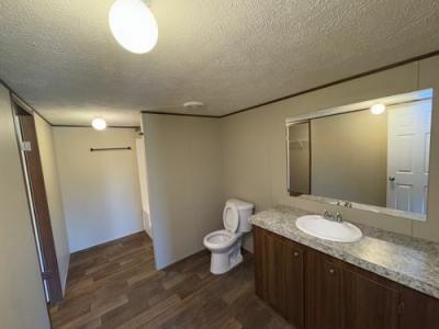 Photo 3 of 17 of home located at 341 Glover Hills Ln Glasgow, KY 42141