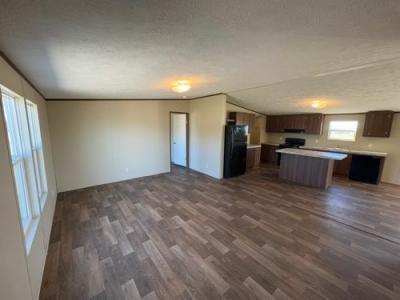 Photo 4 of 17 of home located at 341 Glover Hills Ln Glasgow, KY 42141