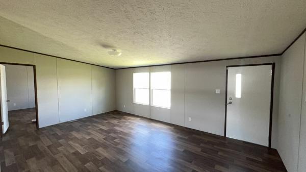 2022 SATISFACTION Mobile Home For Sale