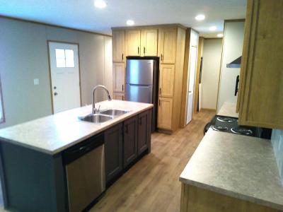 Photo 5 of 15 of home located at 3265 Us Hwy 78 Leeds, AL 35094