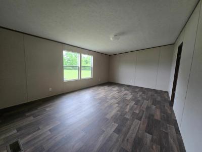 Photo 3 of 9 of home located at 15405 Lee Hwy Bristol, VA 24202