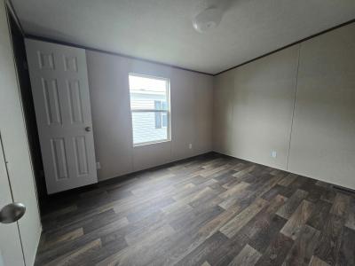 Photo 4 of 9 of home located at 15405 Lee Hwy Bristol, VA 24202