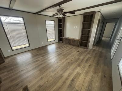 Photo 3 of 15 of home located at 427 Private Road 4673 Pittsburg, TX 75686