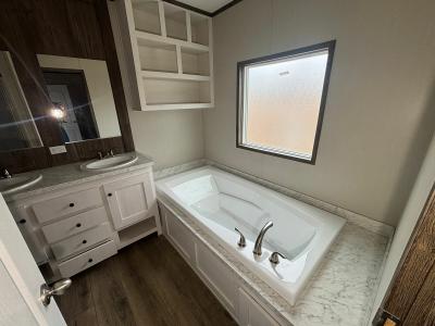 Photo 5 of 15 of home located at 427 Private Road 4673 Pittsburg, TX 75686