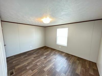 Photo 3 of 13 of home located at 18660 Tree Top Ln Pearland, TX 77584