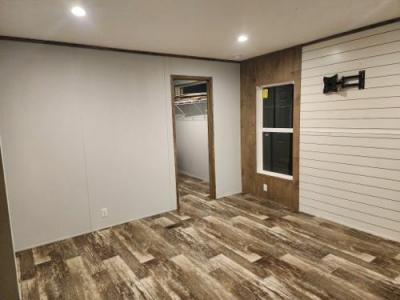 Photo 3 of 19 of home located at 16071 Old Greensboro Road Moundville, AL 35474