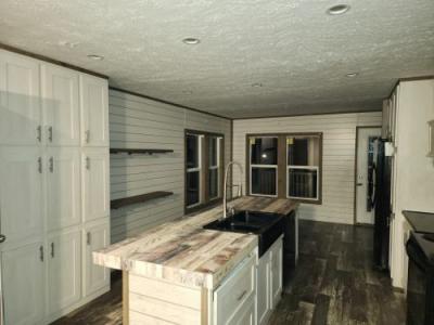 Photo 4 of 19 of home located at 16071 Old Greensboro Road Moundville, AL 35474