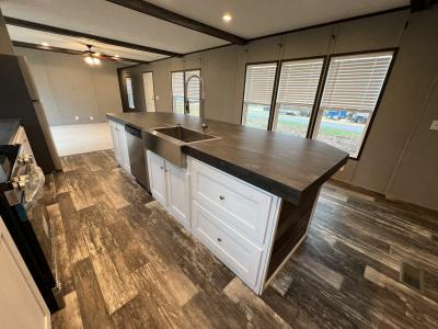 Photo 4 of 19 of home located at 6365 County Road 23 Fayette, AL 35555