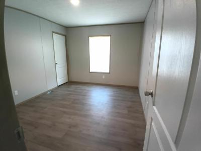 Photo 5 of 16 of home located at 16410 Highway 310 E Como, MS 38619