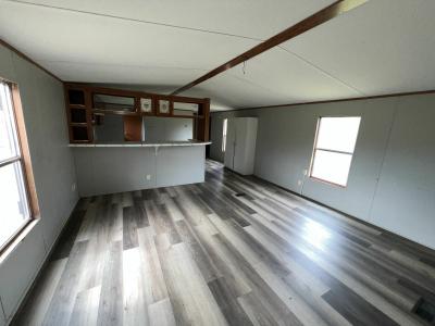 Photo 3 of 12 of home located at 1055 County Road 222 Blue Springs, MS 38828