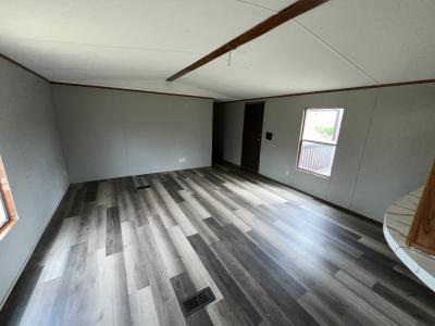 Photo 3 of 12 of home located at 1055 County Road 222 Blue Springs, MS 38828