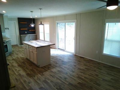 Photo 4 of 22 of home located at 3265 Us Hwy 78 Leeds, AL 35094